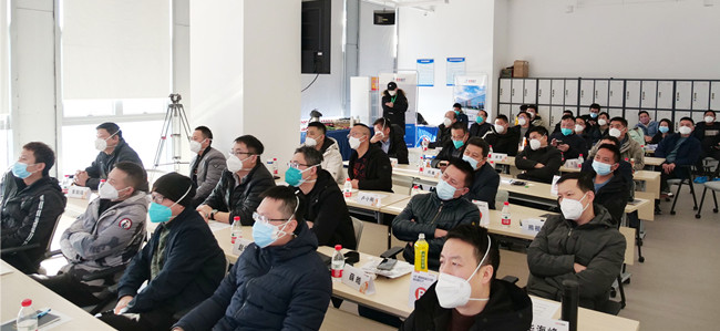 UBE腰椎管減壓術和椎間融合術實操訓練營，C形臂影像護航